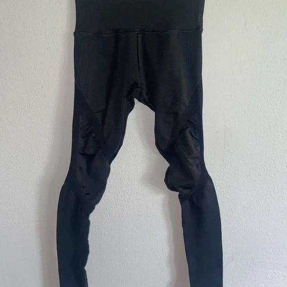 Alphalete Black Halo Seamless Leggings Compression Athletic Gym Womens Small - Picture 2 of 9